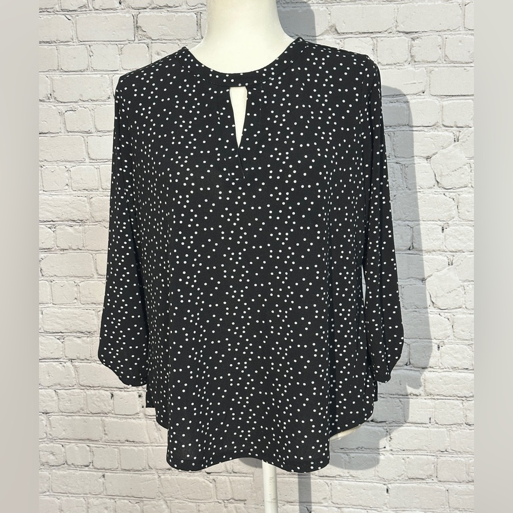 Black & White Polka Dot Keyhole Blouse